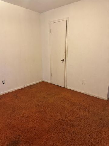 11122 Thackery Lane, Houston, TX 77016