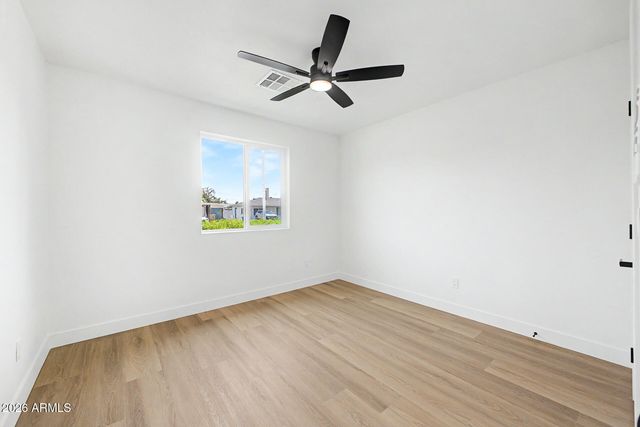 1818 W MORTEN Avenue, Phoenix, AZ 85021