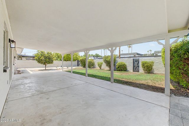 1818 W MORTEN Avenue, Phoenix, AZ 85021