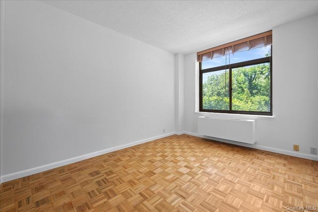 35 N Chatsworth Avenue 2H, Larchmont, NY 10538
