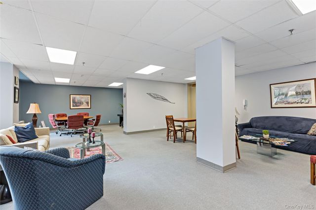 35 N Chatsworth Avenue 2H, Larchmont, NY 10538