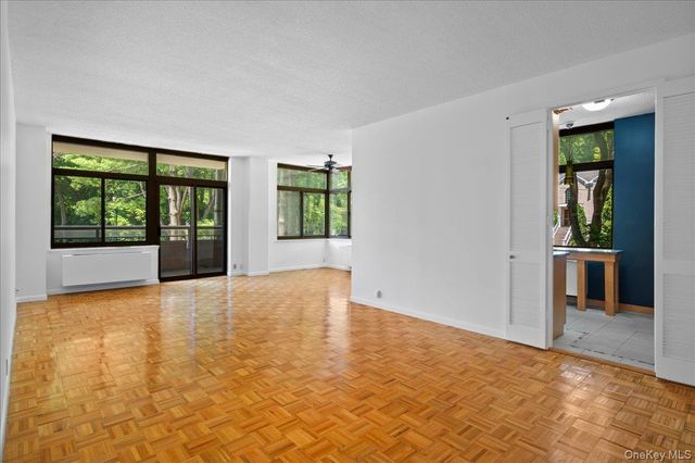 35 N Chatsworth Avenue 2H, Larchmont, NY 10538