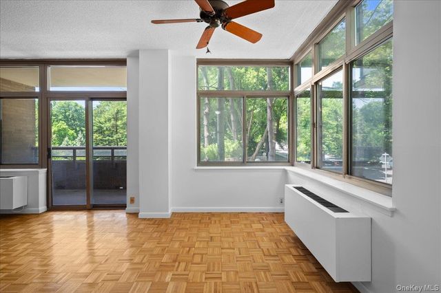 35 N Chatsworth Avenue 2H, Larchmont, NY 10538