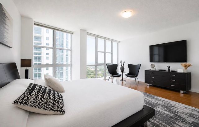 111 SE 8th Avenue 1402, Fort Lauderdale, FL 33301