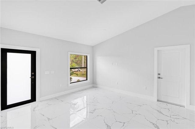 556 Woodview DR, Lehigh Acres, FL 33972