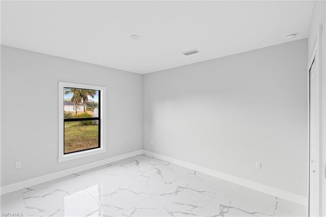 556 Woodview DR, Lehigh Acres, FL 33972