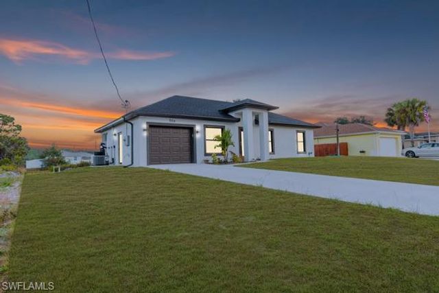 556 Woodview DR, Lehigh Acres, FL 33972