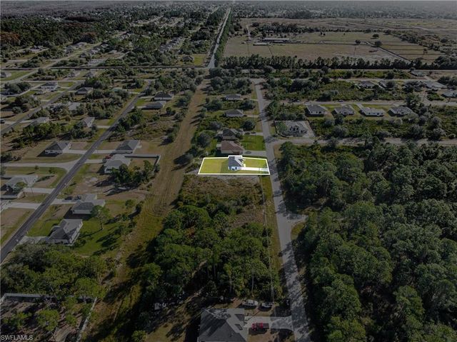 556 Woodview DR, Lehigh Acres, FL 33972