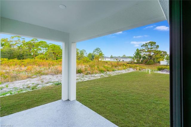 556 Woodview DR, Lehigh Acres, FL 33972