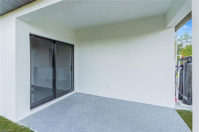 556 Woodview DR, Lehigh Acres, FL 33972