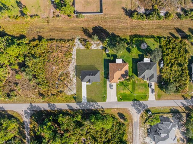 556 Woodview DR, Lehigh Acres, FL 33972