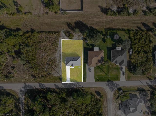 556 Woodview DR, Lehigh Acres, FL 33972