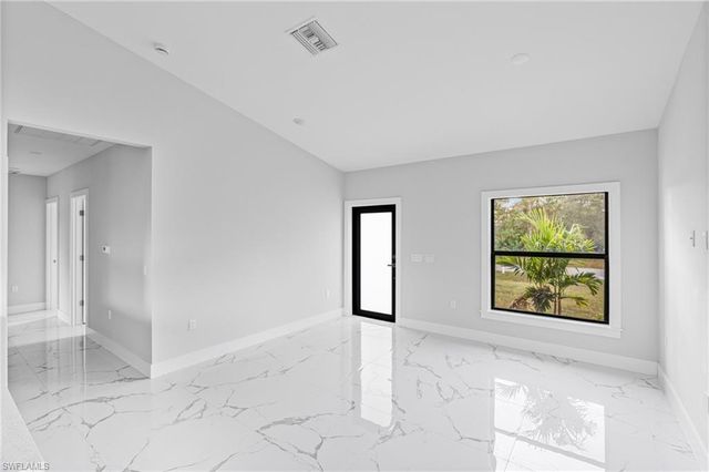 556 Woodview DR, Lehigh Acres, FL 33972