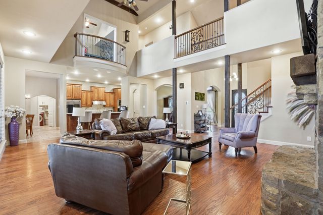 700 Briar Ridge Drive, Keller, TX 76248