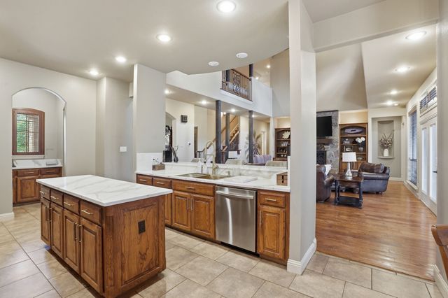 700 Briar Ridge Drive, Keller, TX 76248