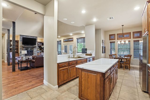 700 Briar Ridge Drive, Keller, TX 76248