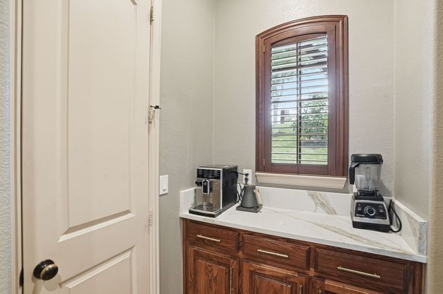 700 Briar Ridge Drive, Keller, TX 76248