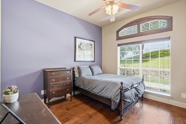 700 Briar Ridge Drive, Keller, TX 76248