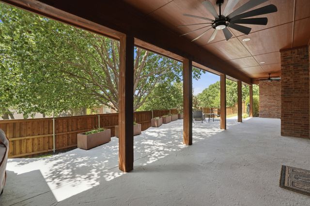 700 Briar Ridge Drive, Keller, TX 76248