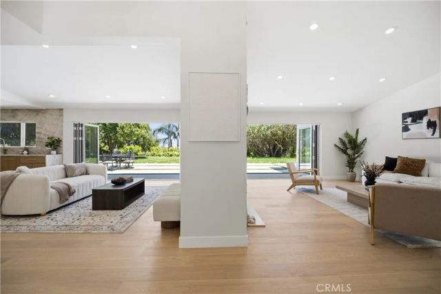 5932 Pat Avenue, Woodland Hills, CA 91367