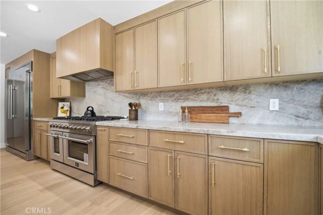 5932 Pat Avenue, Woodland Hills, CA 91367