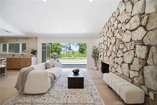 5932 Pat Avenue, Woodland Hills, CA 91367