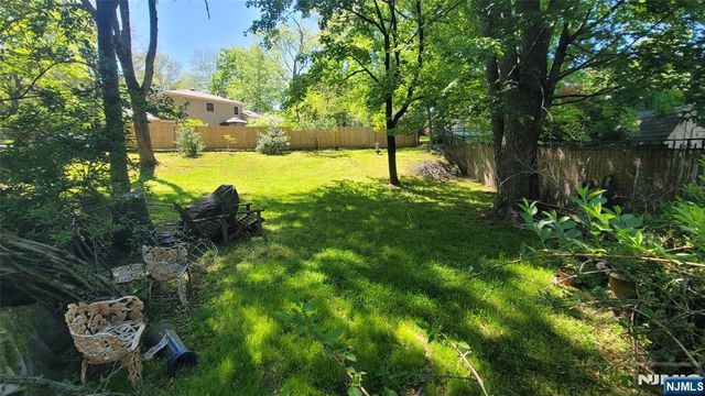 283 Cambridge Road, Hillsdale, NJ 07642