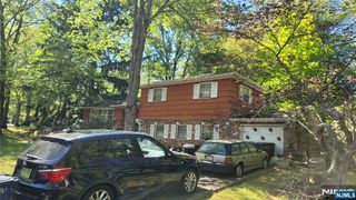 283 Cambridge Road, Hillsdale, NJ 07642
