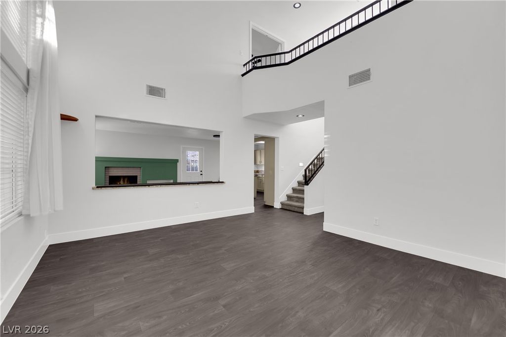 2104 Blue Zenith Circle, Las Vegas, NV 89119 — photo 4