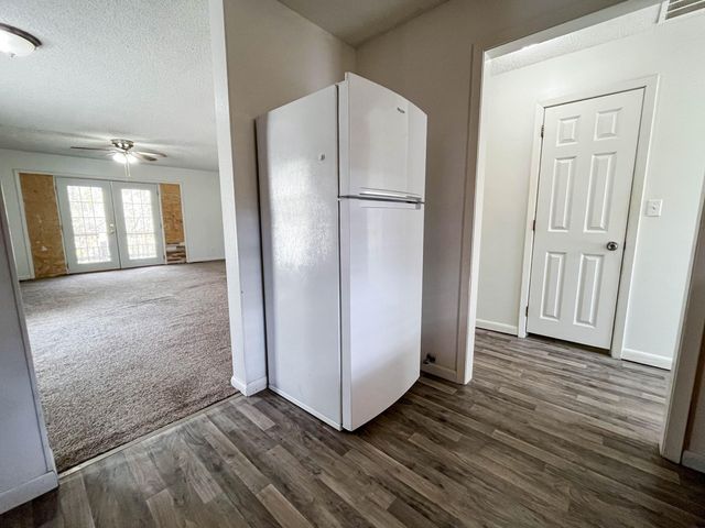 6 Akokisa Drive, Cherokee Village, AR 72525