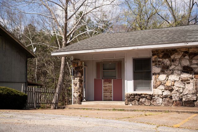 6 Akokisa Drive, Cherokee Village, AR 72525