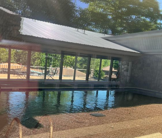 6 Akokisa Drive, Cherokee Village, AR 72525