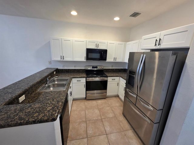 3589 NW 14th Court S 3589, Lauderhill, FL 33311