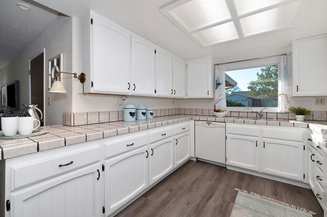 5407 Lequel Way, Carmichael, CA 95608