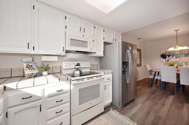 5407 Lequel Way, Carmichael, CA 95608