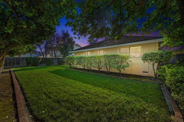 5407 Lequel Way, Carmichael, CA 95608