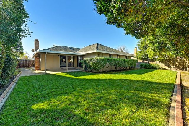 5407 Lequel Way, Carmichael, CA 95608