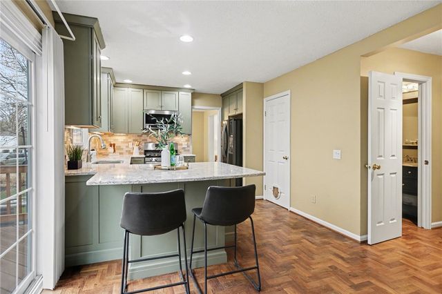 921 Basswood Dr, Webster, NY 14580
