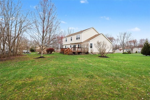 921 Basswood Dr, Webster, NY 14580
