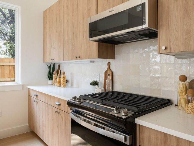 6409 Bradsher B, Austin, TX 78745