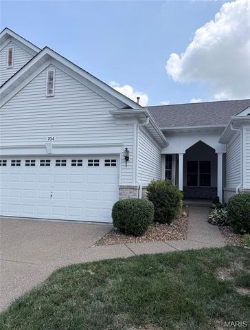 704 Harrier Drive V, Lake St Louis, MO 63367