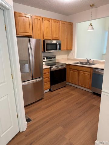 704 Harrier Drive V, Lake St Louis, MO 63367