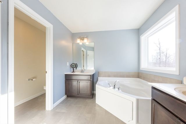 1194 Sharps Lot Road, Swansea, MA 02777