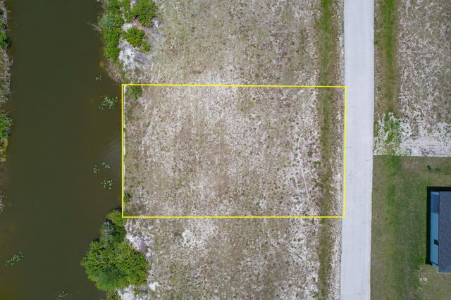 904 NW 12th Avenue, Cape Coral, FL 33993