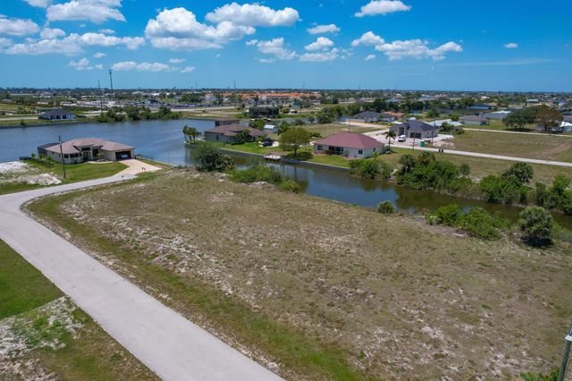 904 NW 12th Avenue, Cape Coral, FL 33993