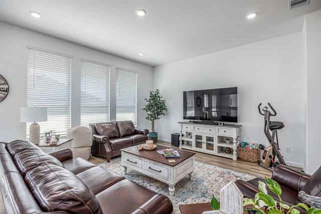 9607 Sterling Arbor Drive, Baytown, TX 77521