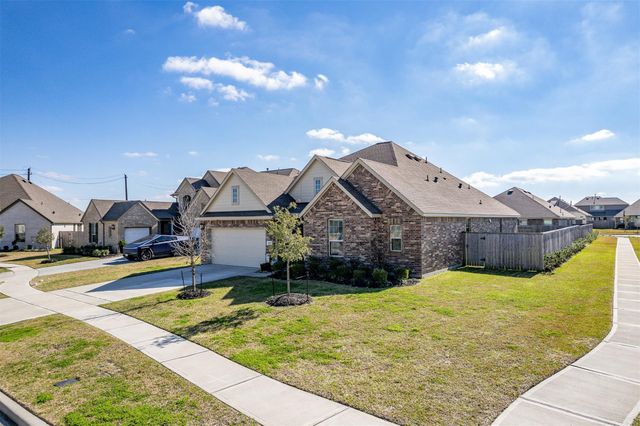 9607 Sterling Arbor Drive, Baytown, TX 77521