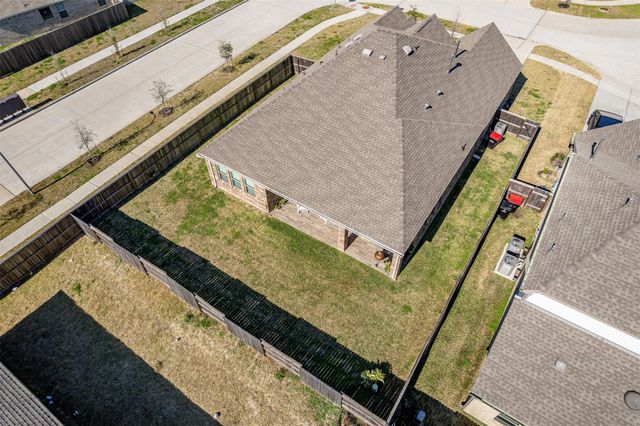 9607 Sterling Arbor Drive, Baytown, TX 77521