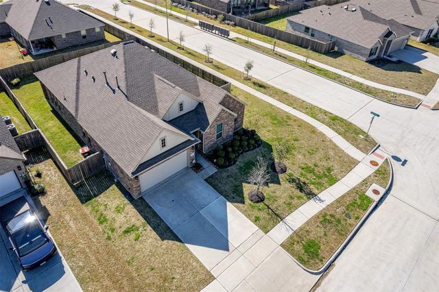 9607 Sterling Arbor Drive, Baytown, TX 77521