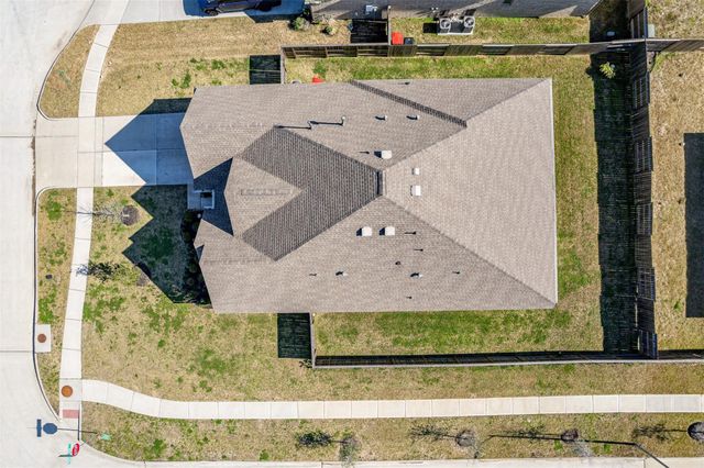 9607 Sterling Arbor Drive, Baytown, TX 77521